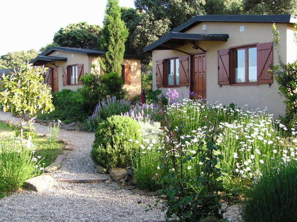 Gasthaus La Cerca Del Alcornoque Casas de Belvis Exterior foto