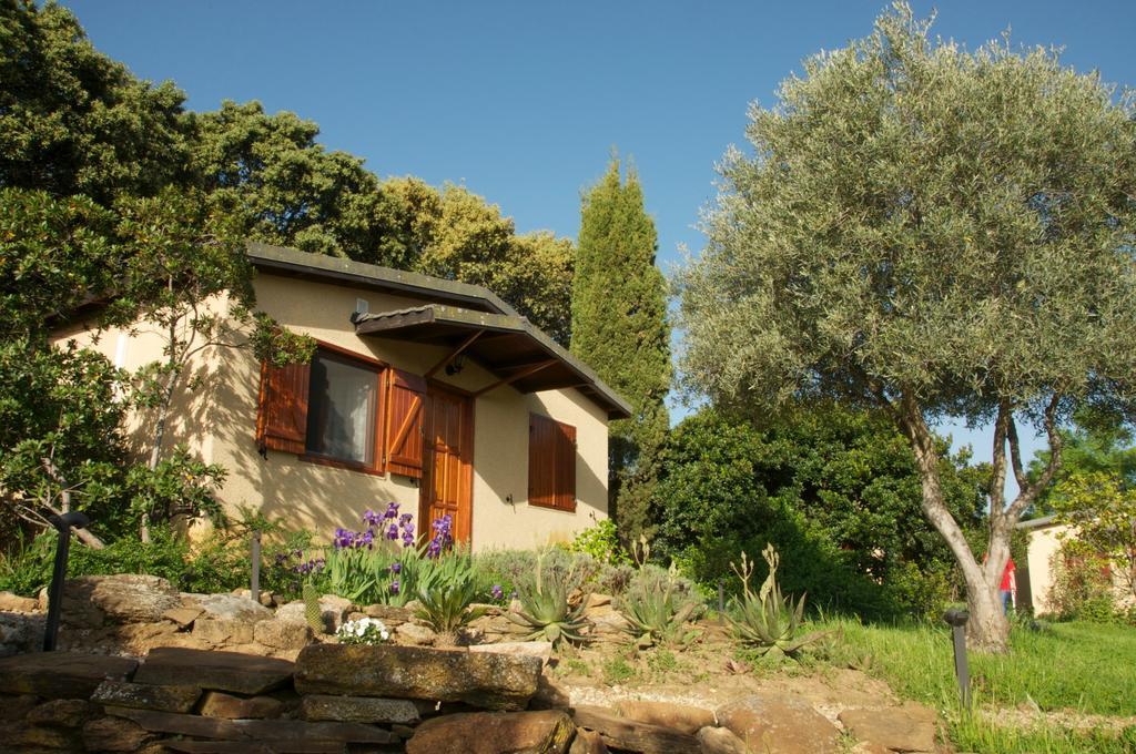 Gasthaus La Cerca Del Alcornoque Casas de Belvis Exterior foto